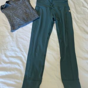 Teal Yoga Pants and Gray Top Set